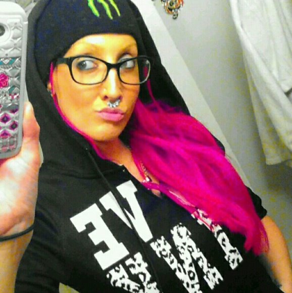 Meet your Posher, ⭐🌜MoonRayy🌛⭐ - Picture 3 of 6